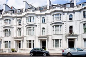exterior.7156.db_-300x200.jpg