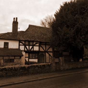 Medieval Wealdon Hall House Kent